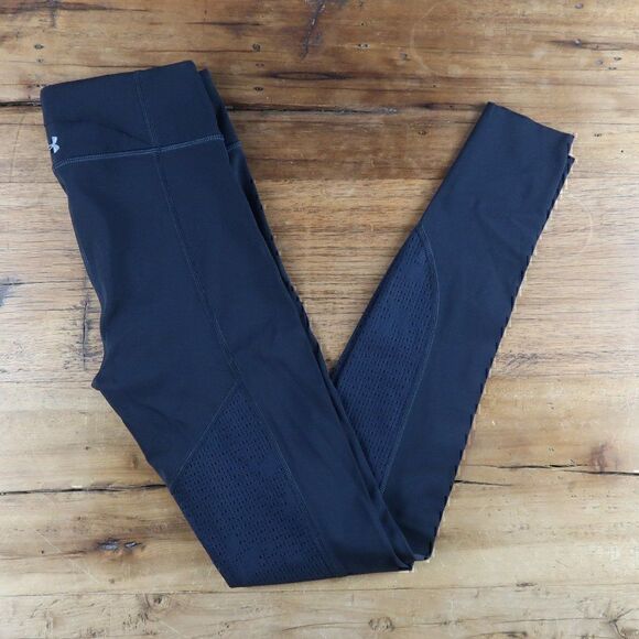 UNDER ARMOUR BLACK LEGGING WITH LAZER CUT OUT DETAIL SIZE XS - Picture 1 of 10